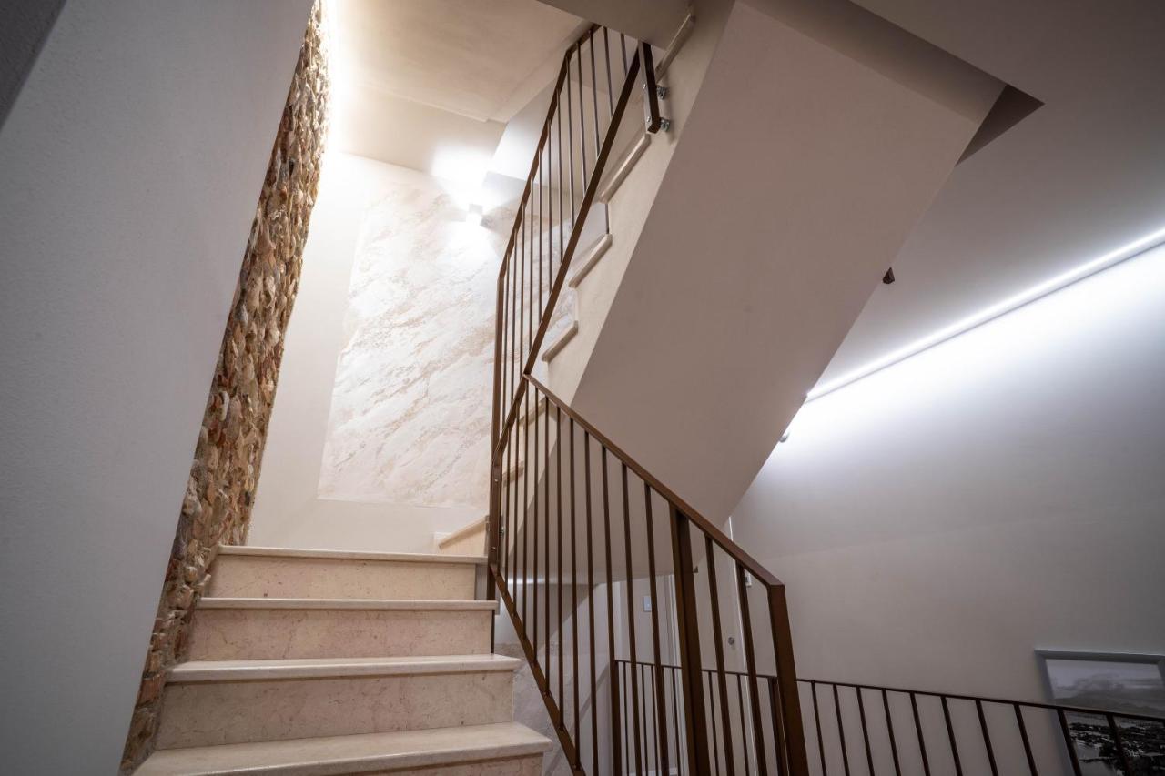 Ferienwohnung Loft Roby Peschiera del Garda Exterior foto